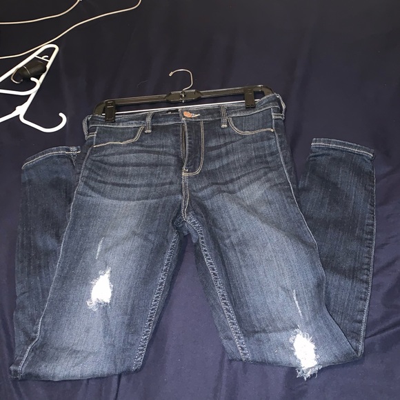 Hollister Jeans - Picture 2 of 4